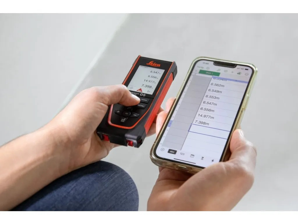 LASEROVÝ MERAČ LEICA DISTO D5